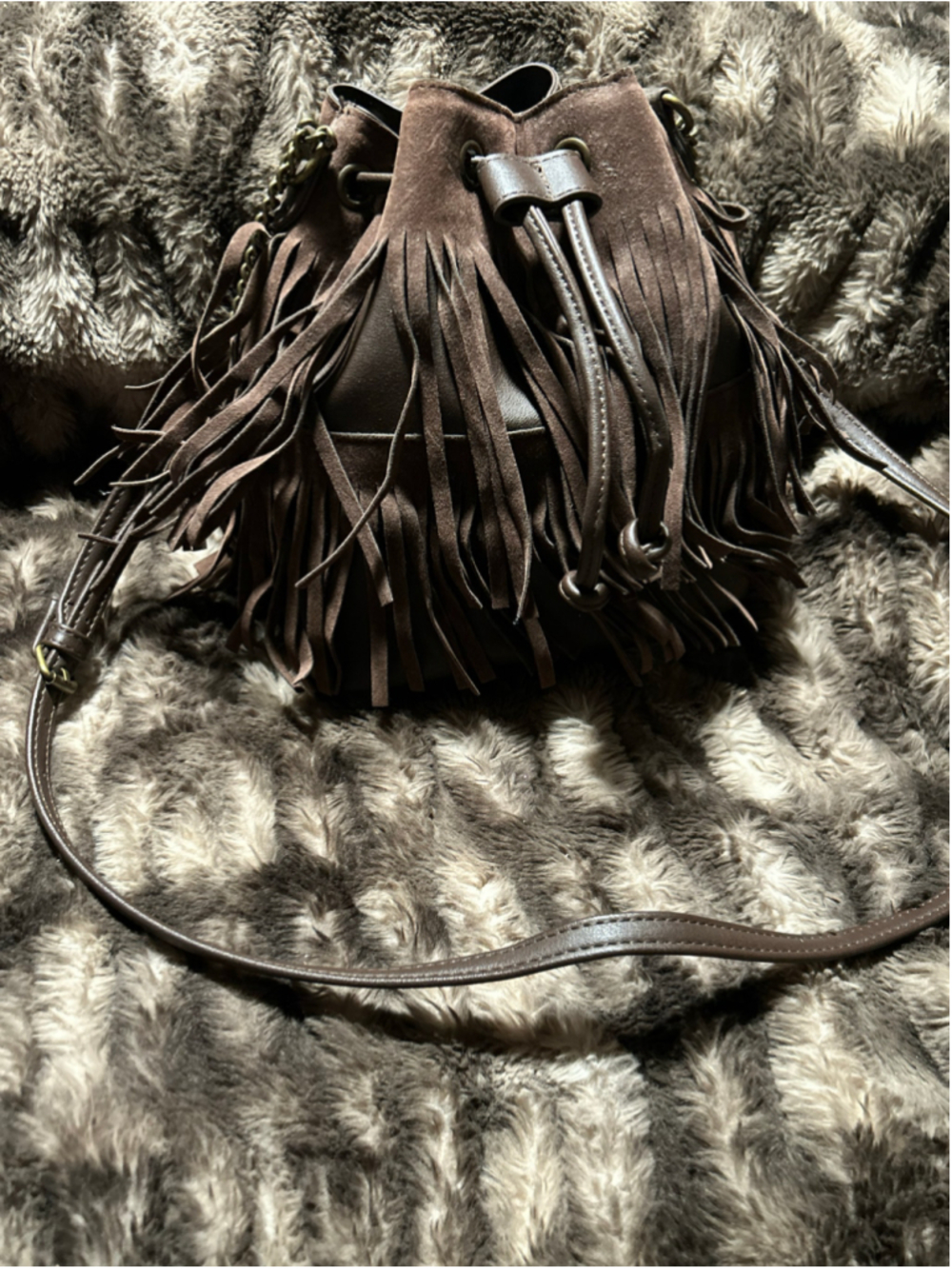 Women's Signature Brown Fringed Bucket Shoulder Bag One Size